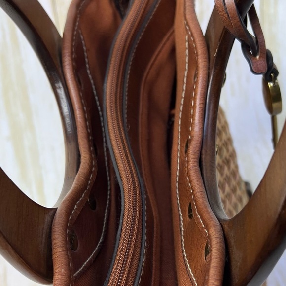 Fossil Woven Wood Handle Leather Detailed Hand Bag w/ Multi Color InnerWoven - Picture 5 of 17